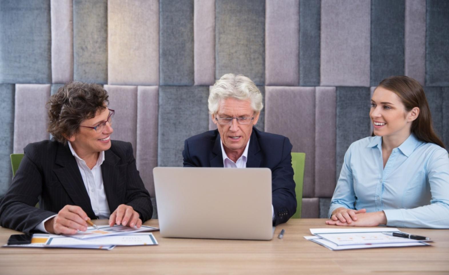 Moderne Finanzanalyse und Unternehmensvergleich in der Praxis